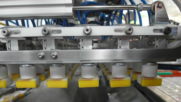 Gripping module of packaging system